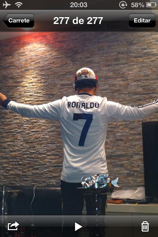 ekatz94's tweet photo. @Cristiano We are 2.100.308 in Tel Aviv, Israel... RT please http://t.co/mL6d0enp