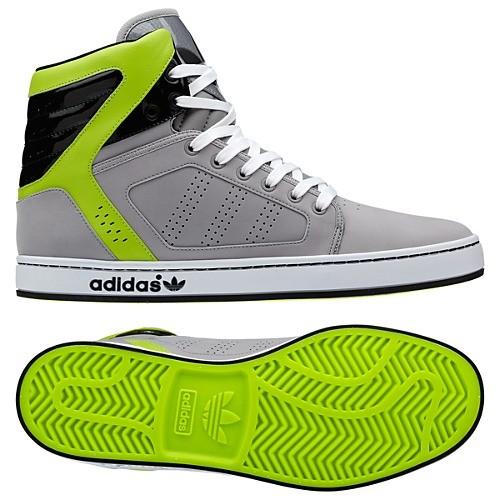 swiftvisions's tweet image. Omg look at these awe some shoes