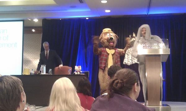 roborutt's tweet image. Yellow team! Every day I'm shuffling... #cairnsdebate