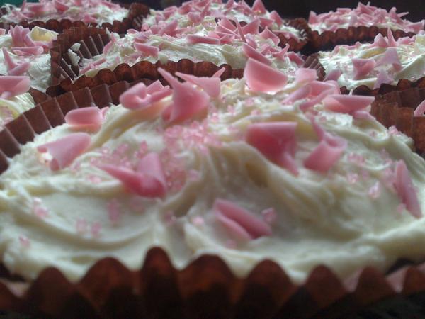 ThatBethWoman's tweet image. I made cake &amp;lt;3 - Student #Imdoingitwrong