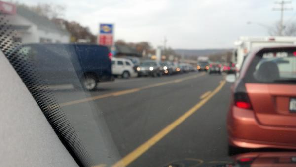 nycpec's tweet image. Route 202 Pomona, NY Rockland county open long lines and fighting @ SUNOCO