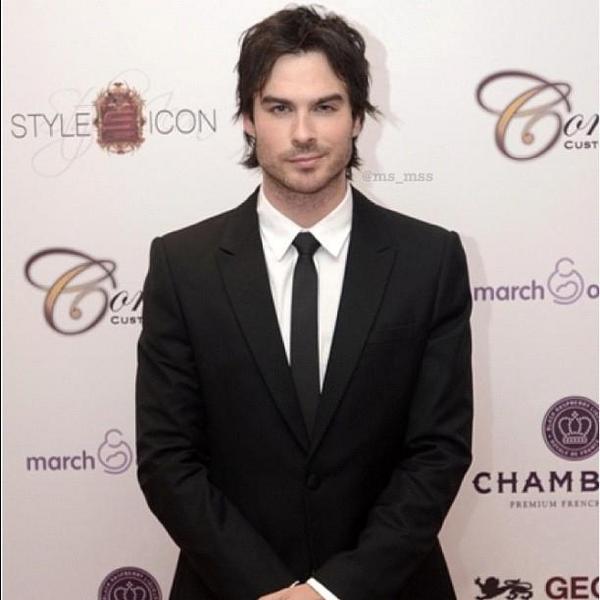 ChristineBBabao's tweet image. Agree! “@Loopyloo122: @WeWantIan4CG @BorntobeGrey @IanForGrey if this is not Mr Grey then I don't know who is ;) http://t.co/WchDNWZy”