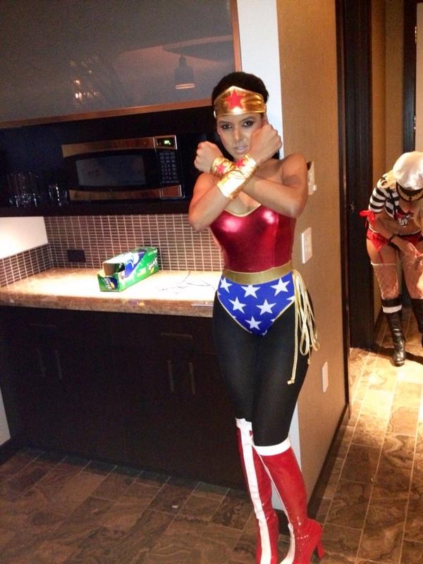 Briiante's tweet photo. End of hour Halloween Party http://t.co/PM1CWiZH
