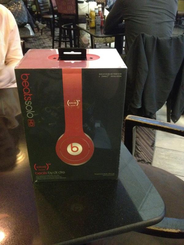 gabscowley's tweet image. Hello red beats #spendmoremoney
