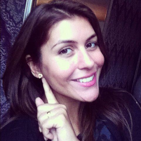 CforClassy's tweet photo. Another Classy Customer... with the gold heart earstud... #CforClassy @NataschaLucas http://t.co/XMFwI9MB