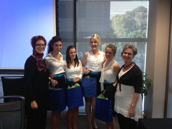 Janine Roos tweet media