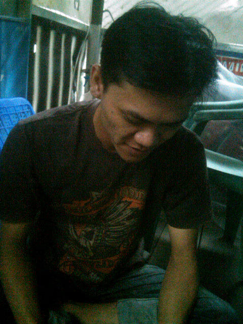 lceFrog's tweet photo. Bangun .... Wal.. http://t.co/7gbQb9QI