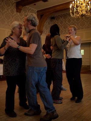 Geraldine Greene's set dancing workshop will be held Sun Nov 11th from 11am -1pm in the Old Ground Hotel :-)