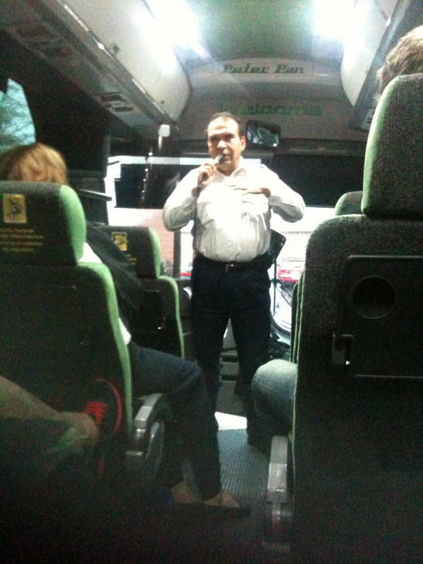 StJohnsVB's tweet image. Happy birthday to our Peter Pan bus driver - Pete! #HowAppropriate #stjvball