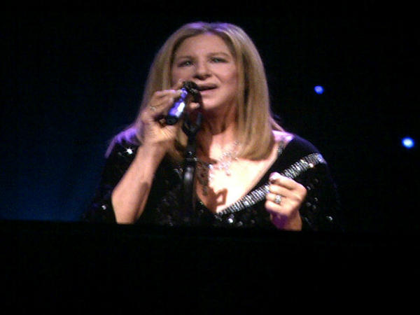 JackWishna's tweet photo. Watching BARBARA at MGM 10th row 'Artist Seats' as she pays tribute to Hamlich with Way We Were. Wow, Babs is GREAT! http://t.co/yl1YpcZH