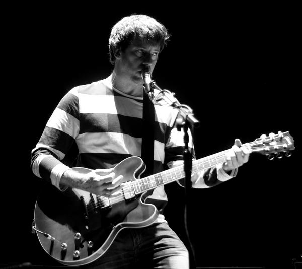 OasisManchester's tweet photo. @grahamcoxon supporting Noel at echo arena http://t.co/G44b4WDz