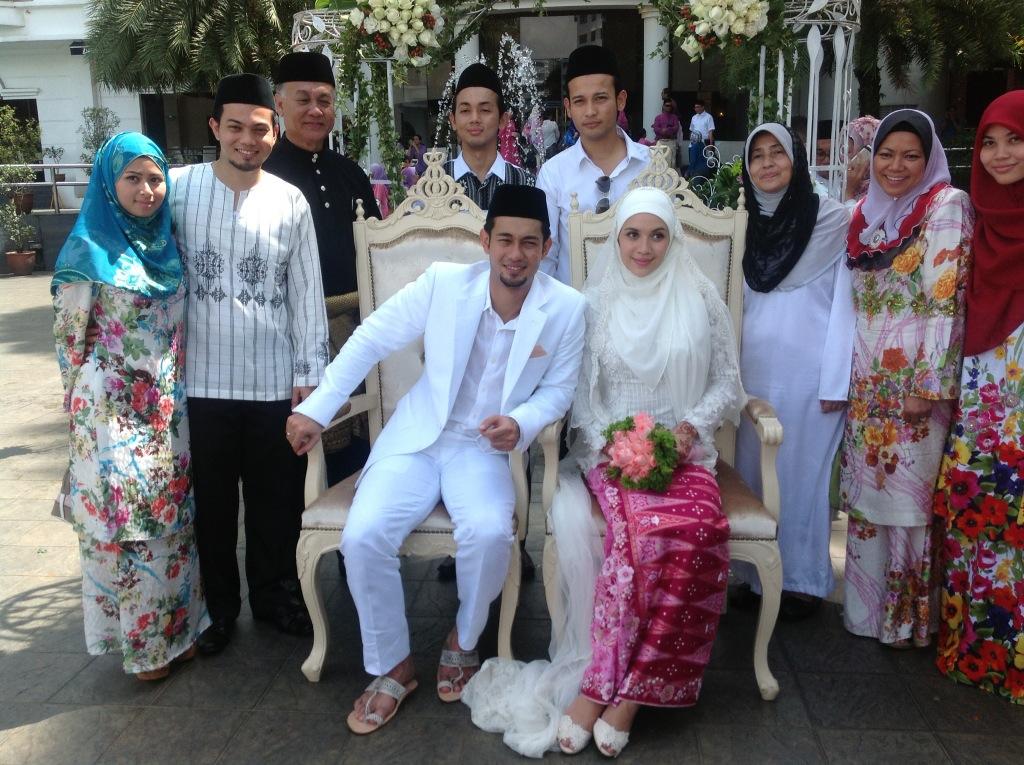 gambar pernikahan farid kamil dan diana danielle