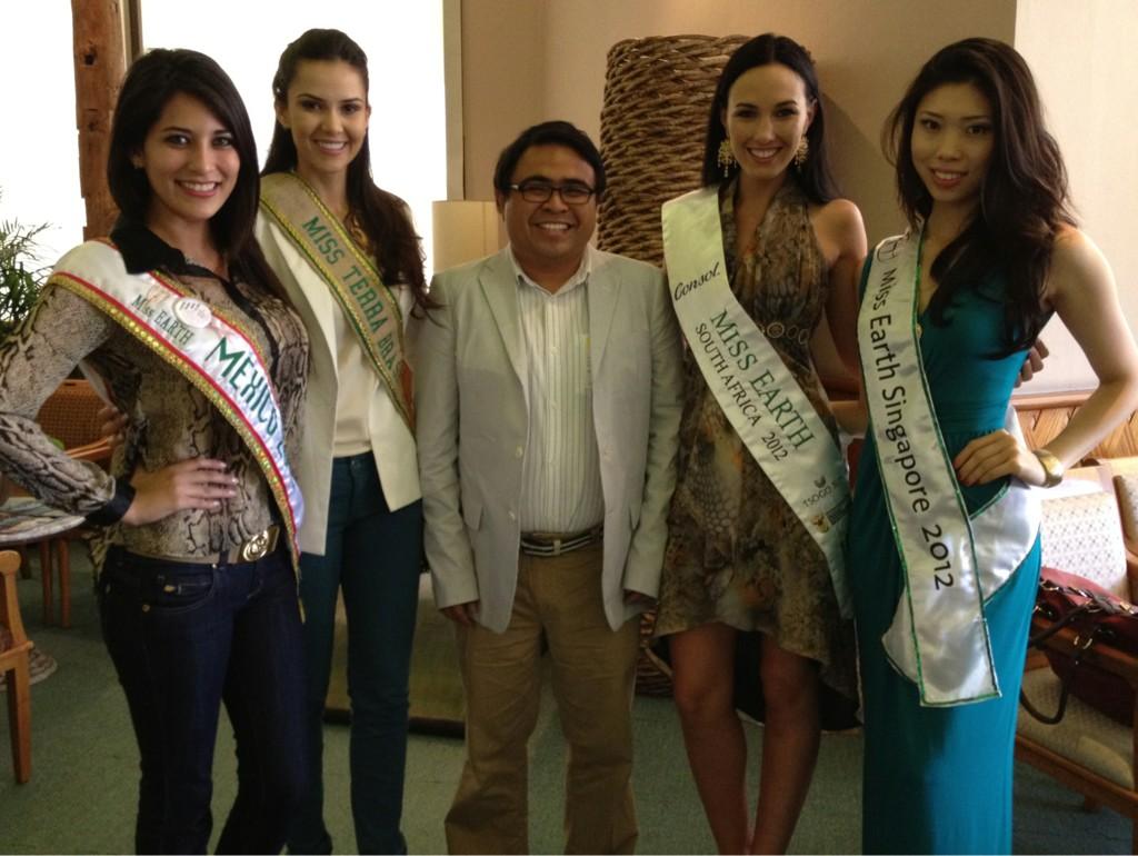 2012 | MISS EARTH | ALL ACTIVITIES - Page 2 A6vxWbsCcAABRKS