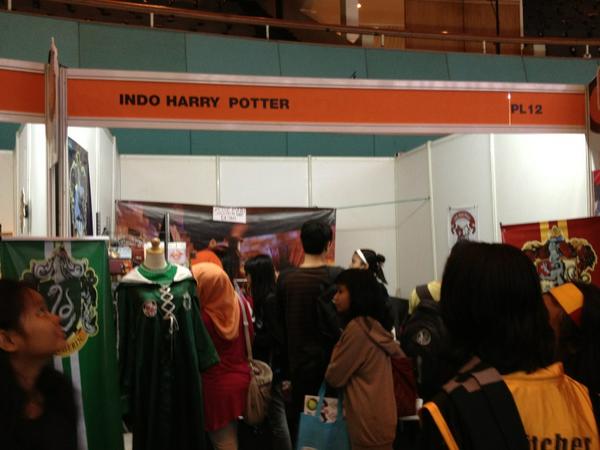 Wooow booth ihp penuh berjejal