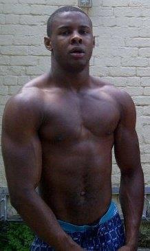 aaronmc90's tweet image. Back 2 This Size 4 New Year #stackinseason #determination