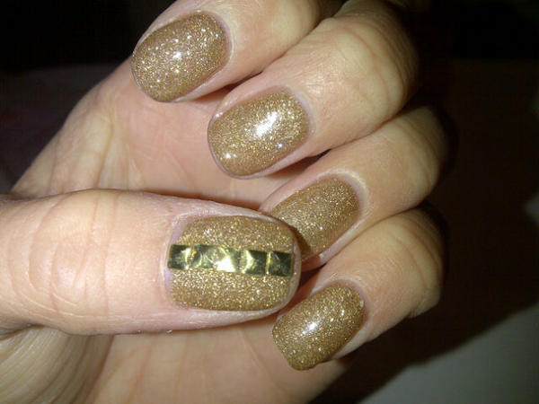 party nails £25 by <a href="/rosiecalder/">Rosie calder</a>.. Appointments going fast for christmas x #bling