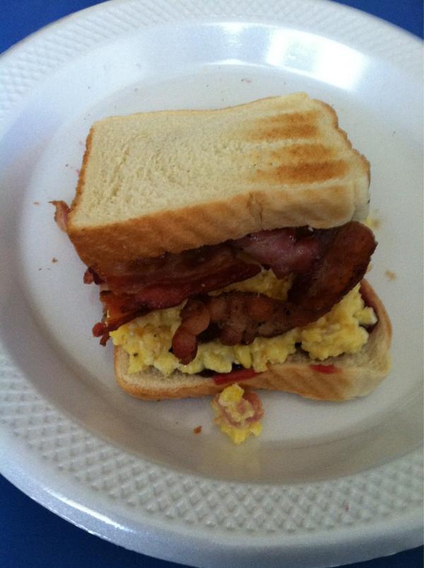 channny_17's tweet image. Shit just got real #smashsession in full effect 😂