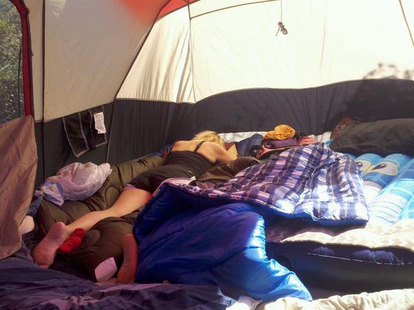feldnermel's tweet photo. Lying in the tent listening to the @BlueAngels flying in the distance. http://t.co/XiZssSRL