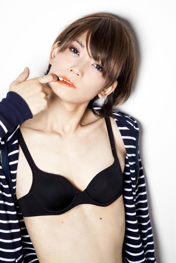 ウェロブル この写真 自分では結構好きかなー おっぱいないくせにブラしてるところが男の娘写真としてはわかりやすいし 色が綺麗に出てる 全然作り込みレベルは低いのだけど Http T Co Ygxig2mg ウェロブル この写真 自分では結構好きかなー おっぱいないくせにブラしてるところが男の娘写真としてはわかりやすいし 色が綺麗に出てる 全然作り込みレベルは低いのだけど Http T Co Ygxig2mg
