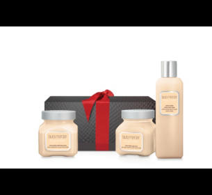 SparklePR's tweet photo. Would love to find this in my Christmas stocking this year- #LauraMercier Creme Brulee Bath &amp; Body Set #Divine http://t.co/LUe23ixX