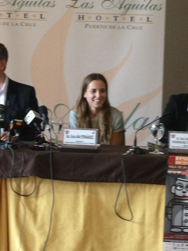 CortosOrotava's tweet photo. @Ana_CF_Fdz @AnaFernandezBLG @AnaFernandezCF http://t.co/nCiK0dvD