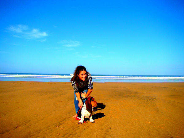 Lulumalla's tweet photo. Bonita mañana de playita con @aitorbill y Rufus http://t.co/VnKgvfdA