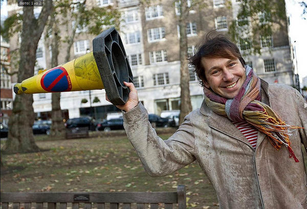 В консервативном мире лондонских виноделов чичваркин выглядит пришельцем из параллльной вселенной forbes.ru/news/211287-o-…