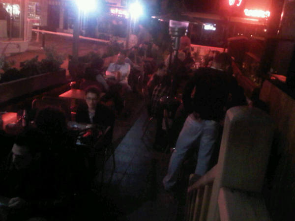barduck_'s tweet photo. Bahce kismimiz su anda Tamamen Dolu :) Tüm Misafirlerimize afiyet Olsun http://t.co/8xAXfH8C