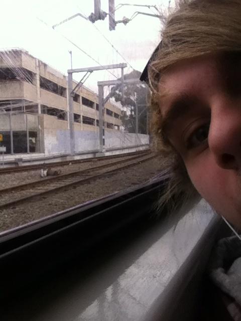 Michael5SOS's tweet photo. hello I am a train http://t.co/lx04noyX