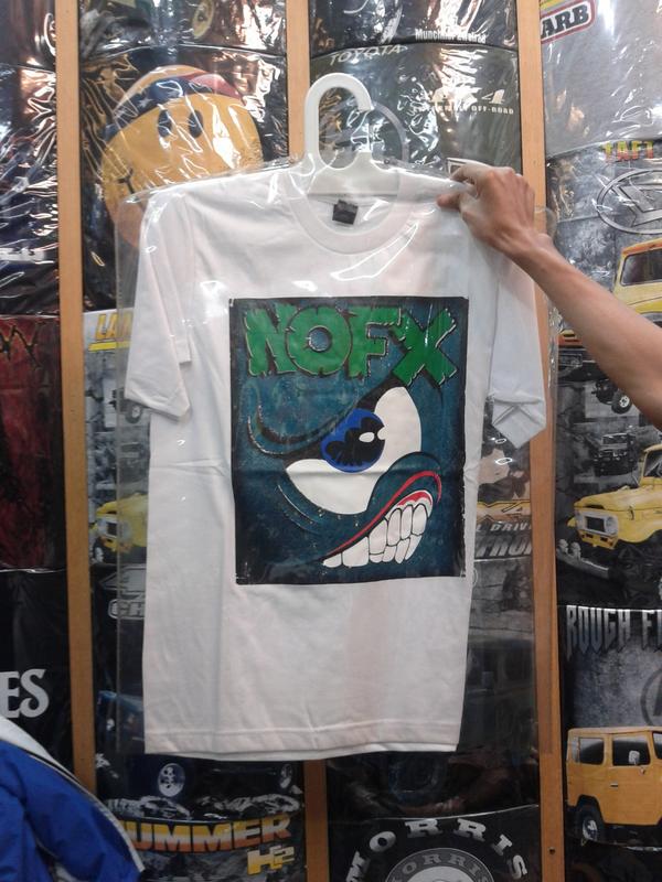 silahkan order musik t-shirt sedia S/M/XL harga Rp.50K COD Bandung, luar kota blm termasuk ongkir. #info