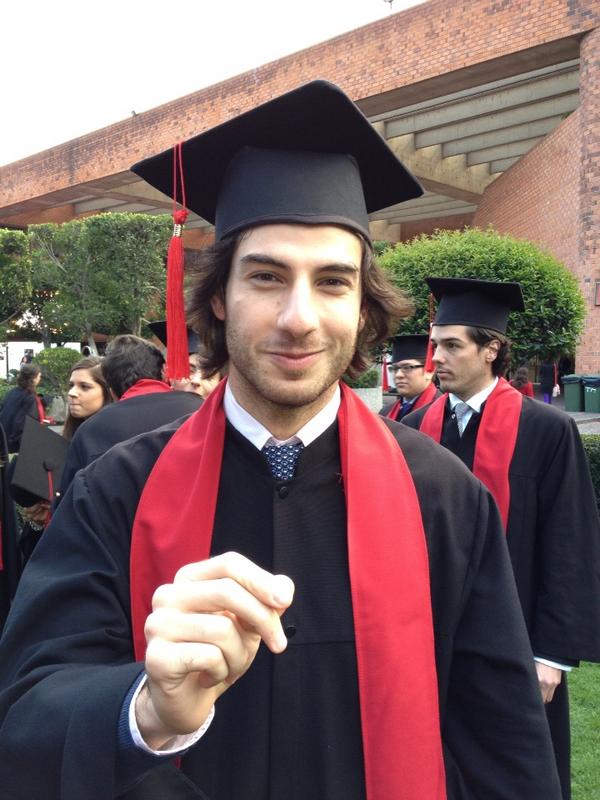 Al Sayedna <a href="/VichoLach/">Victor Lachica</a> <a href="/alejandrosette/">#24</a> <a href="/betosimann/">Beto Siman</a>