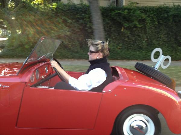 Pam_Barksdale's tweet photo. My inner child got a good giggle when I passed this "wind up" car on Kirby yesterday. http://t.co/cYZTH0x2