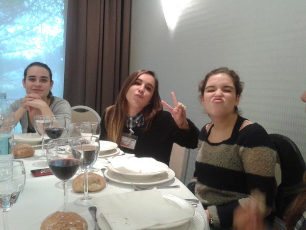 lauralpaz's tweet image. que aproveche! #escueladeotoño @carolinaverap @carmen_enriquez @marilaban