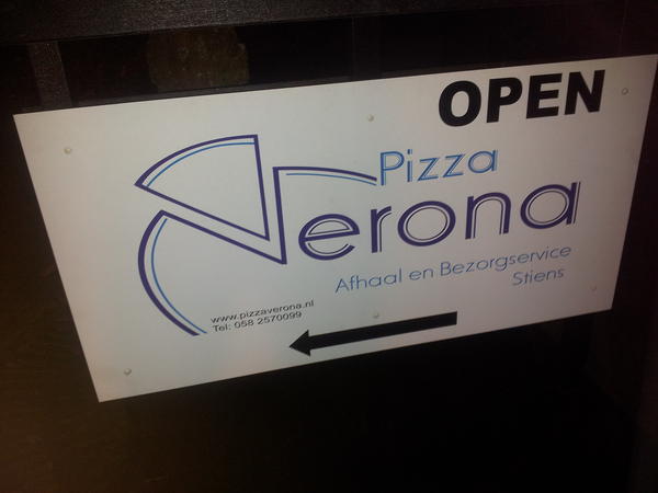 PizzaVerona's tweet photo. #Open http://t.co/5w7pLWzF