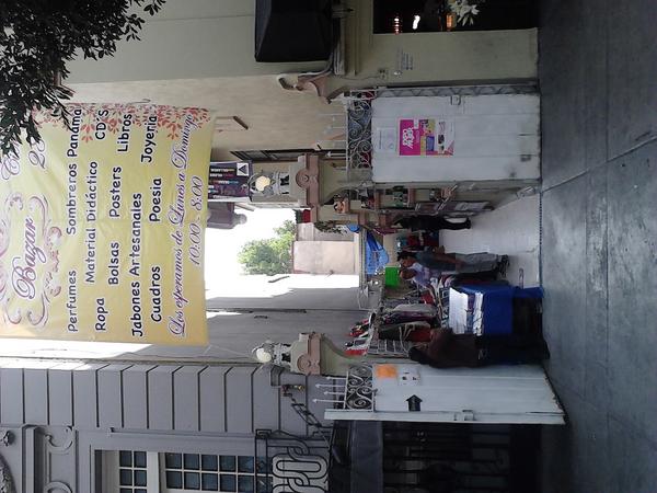 NOMECHINGLES's tweet photo. AHORA EN LA ROMA “NOMECHINGLES T SHIRTS“  BAZAR 128 ALVARO OBREGON 128 INVITADISIMOS !!!! http://t.co/tpLdefJC