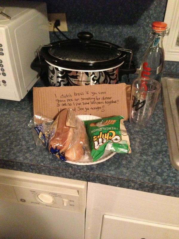 waltstewart's tweet photo. What a lucky man I am! I come home and my wife has me food ready cause she's not home! Man I love @britneyddavis http://t.co/l6sFo7mu