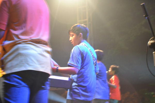 Ini buat yang nunggu foto rayhan :)