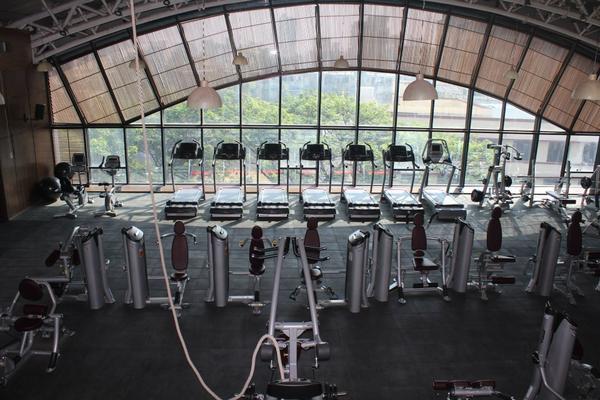 iThink_Fitness's tweet photo. Our gym floor! http://t.co/ZLx2TPHw