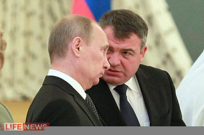 Путин отправил министра обороны Сердюкова в отставку. Место главы займет Минобороны губернатор Московской обл. С.Шойгу.