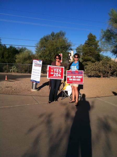 azeducation12's tweet photo. They're out doing their thing this morning #Yeson204 http://t.co/wBS1GHfu