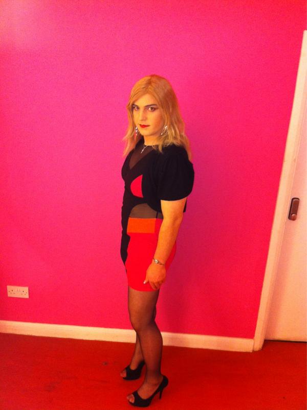 Anna Smith tweet media