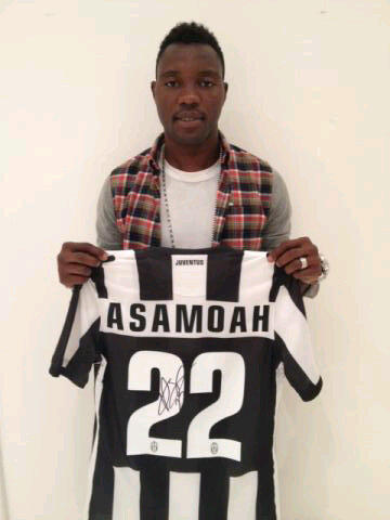 Asabob20's tweet photo. I will be giving away this match jersey on my facebook page http://t.co/SFKKMrJF #KASAComp http://t.co/R49BI3nx