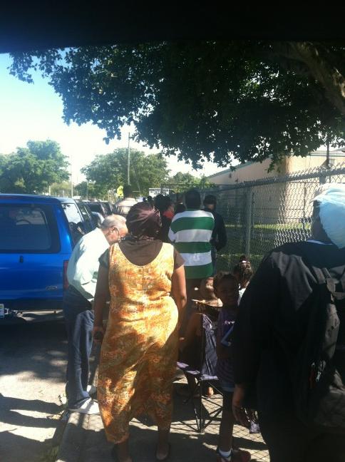 Omfg I&#039;m go be in line for 3 hours to vote😳 http://t.co/Lbaetyx8