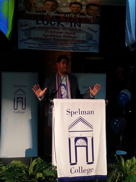V103Atlanta's tweet photo. Fonzworth Bently speaking to the crowd @ the #auclockin #electionnight2012 #standupandvcounted http://t.co/hIZIWEuj