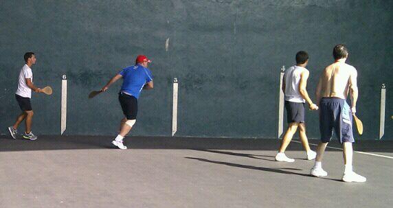 EdertxuCL's tweet image. Y aqui junto a @JonAnderGarcia #esquelets #nedvedra