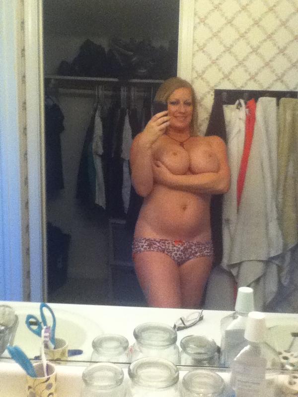 Blond_doll77's tweet photo. Tittie tues. right? http://t.co/yeNPRZhk