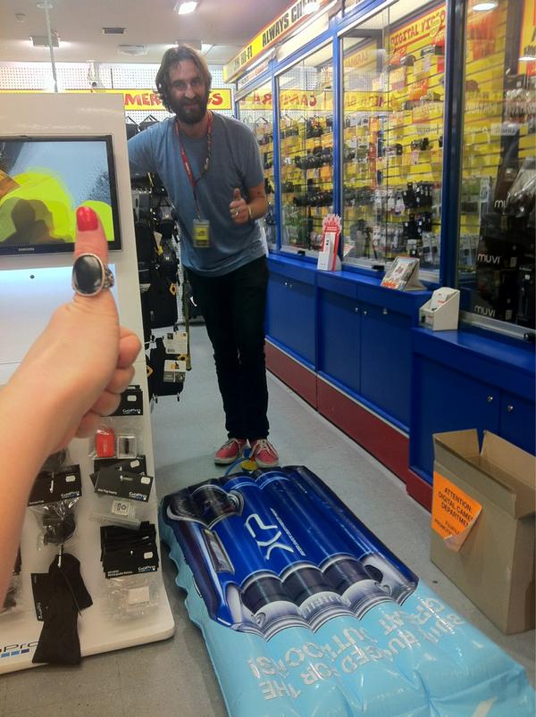 ChanteleD_JBaus's tweet photo. Buy a fujifilm XP and receive this radicool lilo!! Great for laying on water &amp; stuff #fujifilm #hellcool @JBPerthCity http://t.co/psCFjEqq