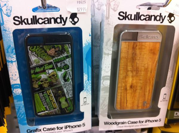 EleishaS_JBaus's tweet photo. Also for the #iphone5 bring out your inner punk or hippy with these new #skullcandy iphone5 cases @JBPiccadilly http://t.co/9NACXyMO