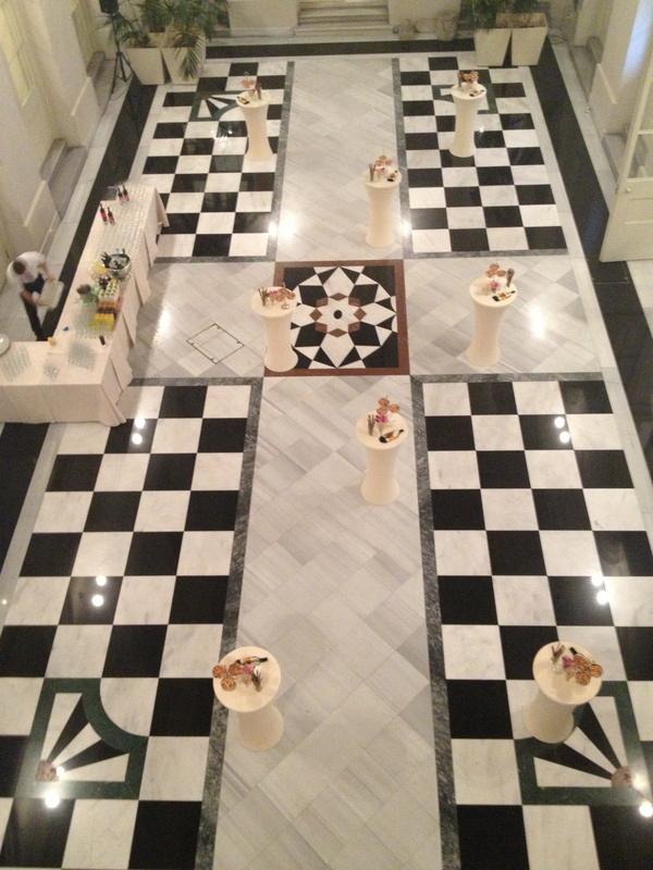 Ingiliz baskonsoloslugu davetinden kareler