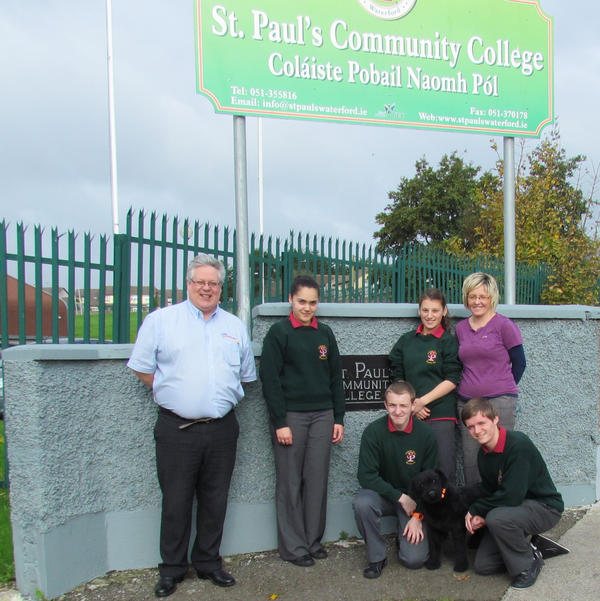 NetComms_ICT's tweet image. Some happy faces at St. Paul&apos;s Community School, winners of #causearuckus netcommunications.ie/news/2012/11/7…